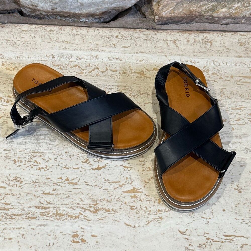 Torrid women’s crisscross footbed sandals 7WW boho hippie featival